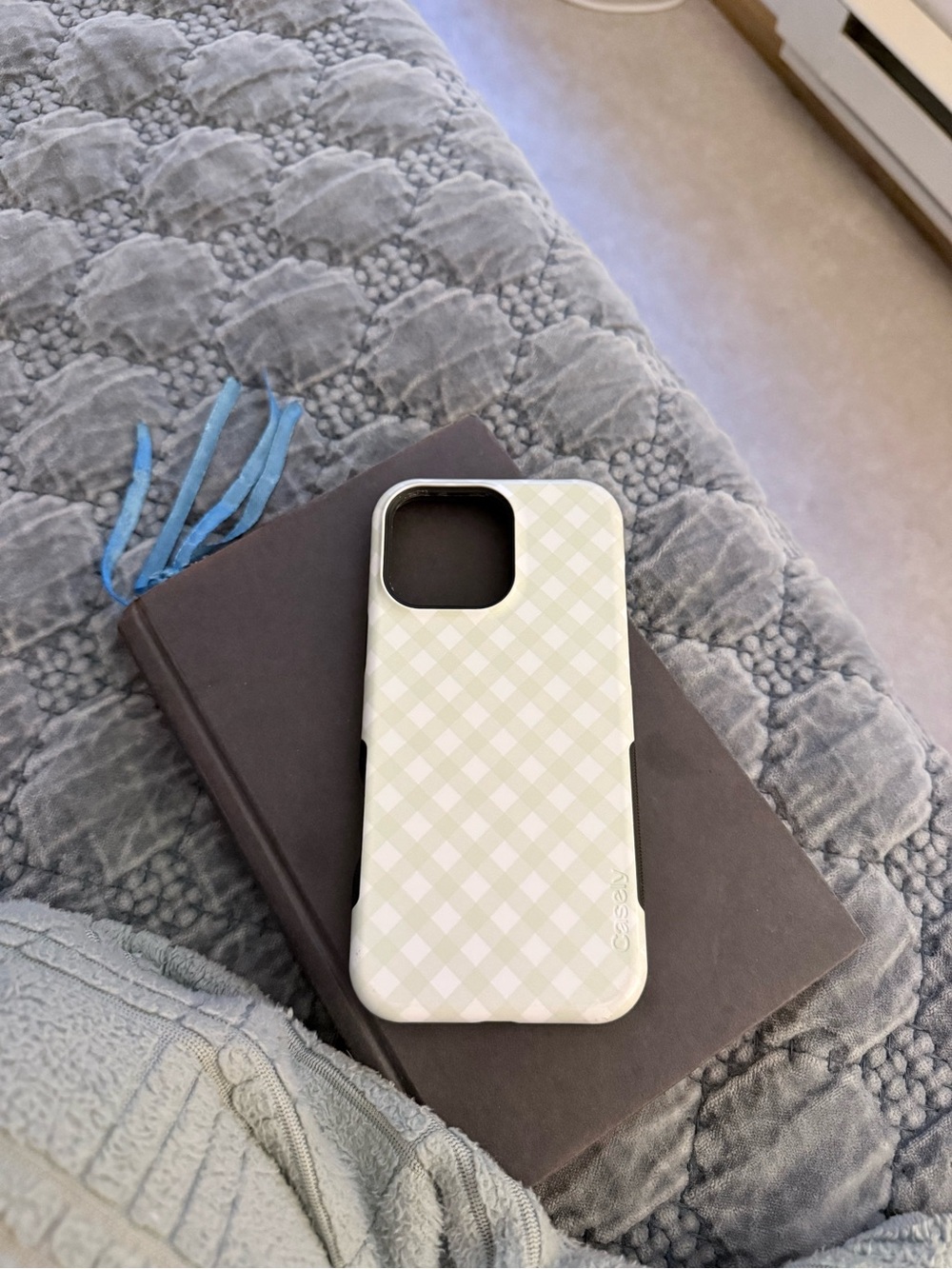 Green Lattice Casely Bold MagSafe Case